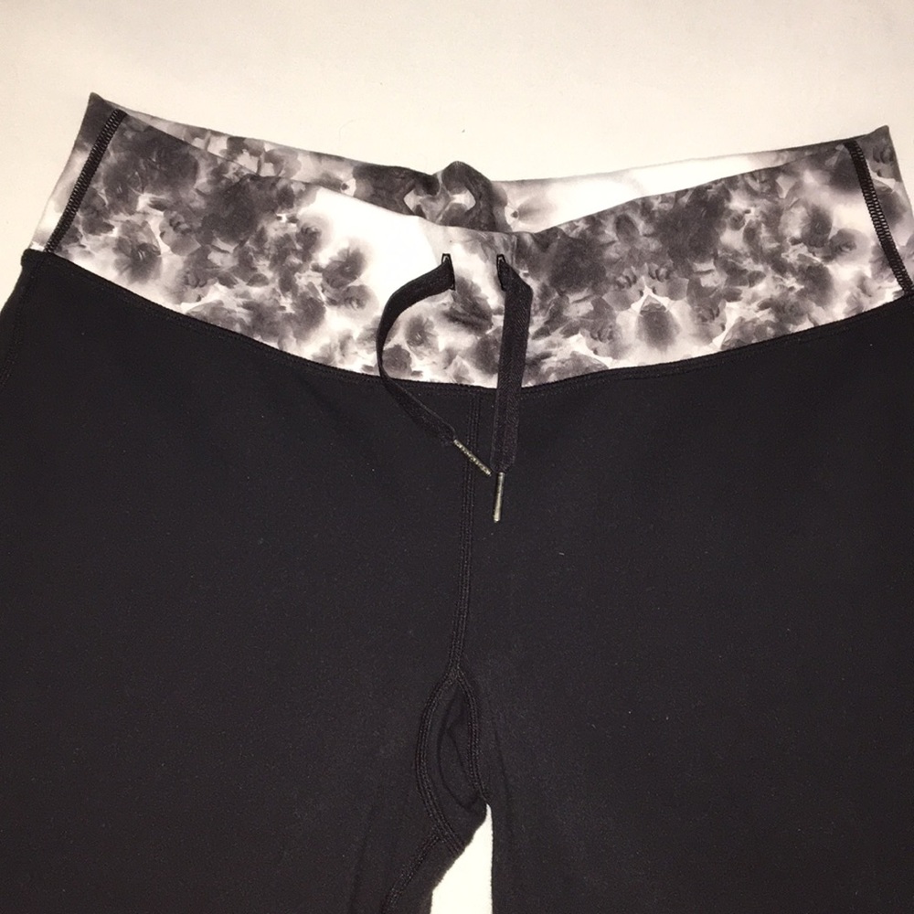 Lot of two Lululemon Pants